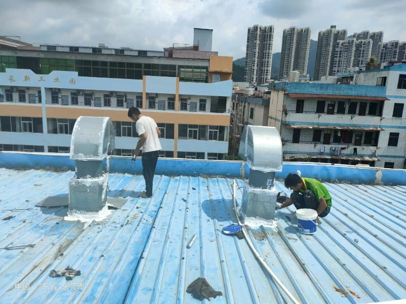 临淄钢结构屋面涂料维修方法